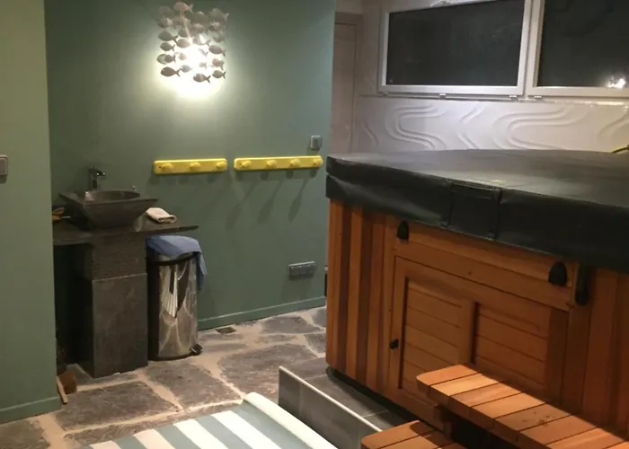 Double Ecrehou Dans Maison, Au Calme Sur Le Gr223 Oda ve Kahvaltı